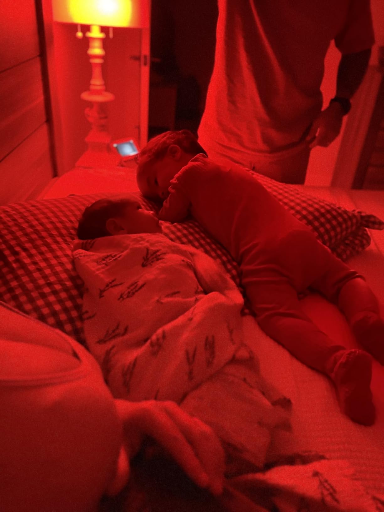 630nm Red Sleep Bulb Dimmable, 100% Blue Light Blocking, Promotes Melatonin Production, E26 A15 LED 5W Red Dim Night Light for Baby's Bedroom, Sleeping, 4Pack customer photo 1