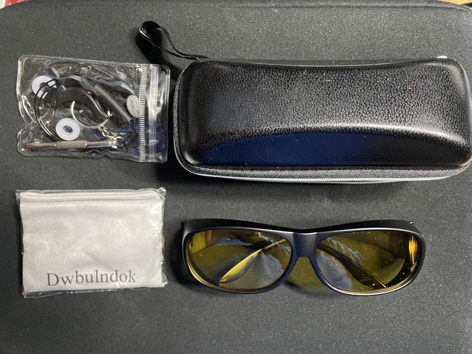 Macular Degeneration Glasses, for Glaucoma, Cataracts and Retinitis Pigmentosa, for aged parent with Macular degeneration Outdoors and Indoor Yellow Lenses, for Men/Women customer photo 1