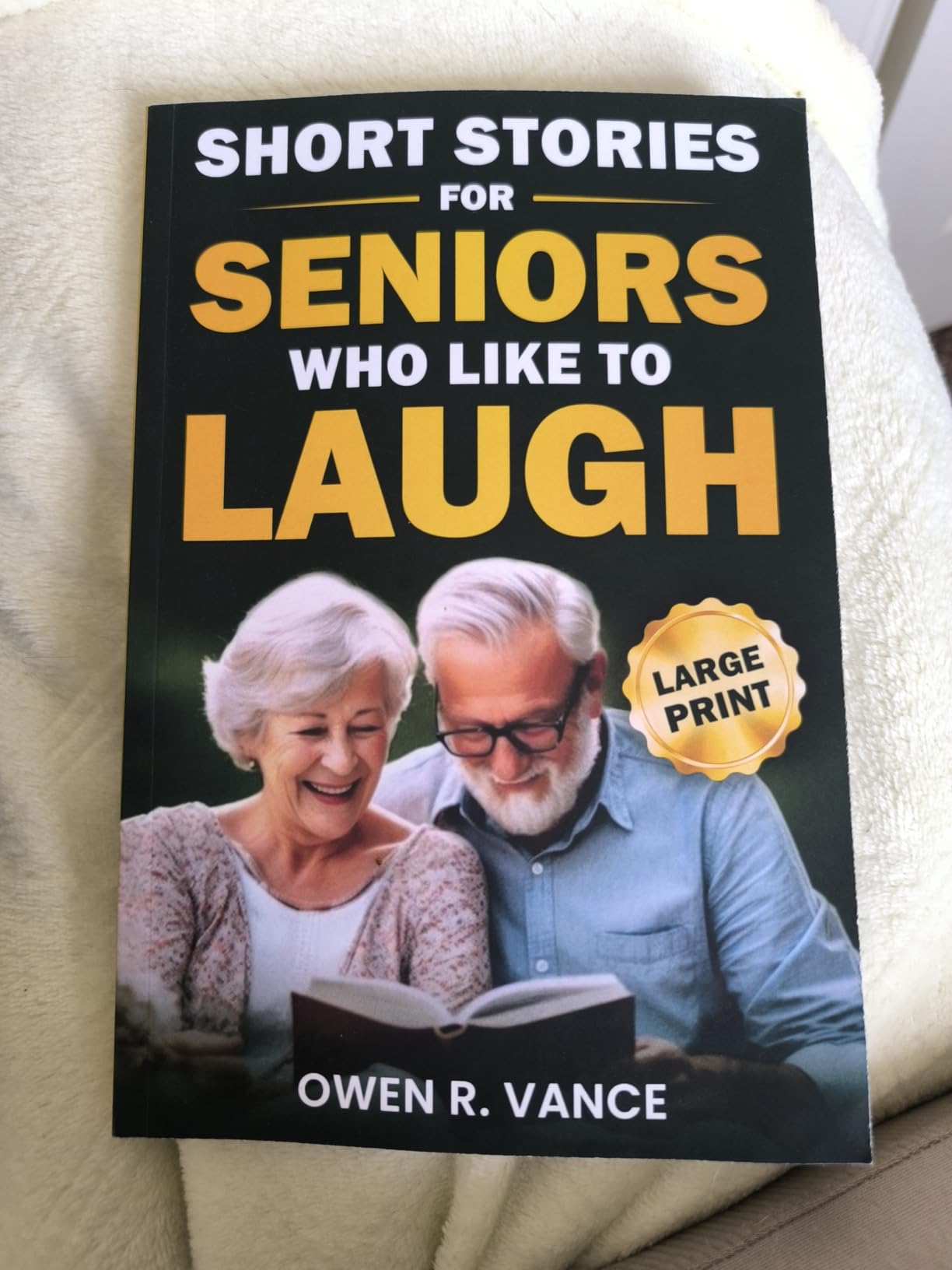 Short Stories for Seniors Who Like to Laugh: Uplifting and Funny Short Stories in Large Print customer photo 2