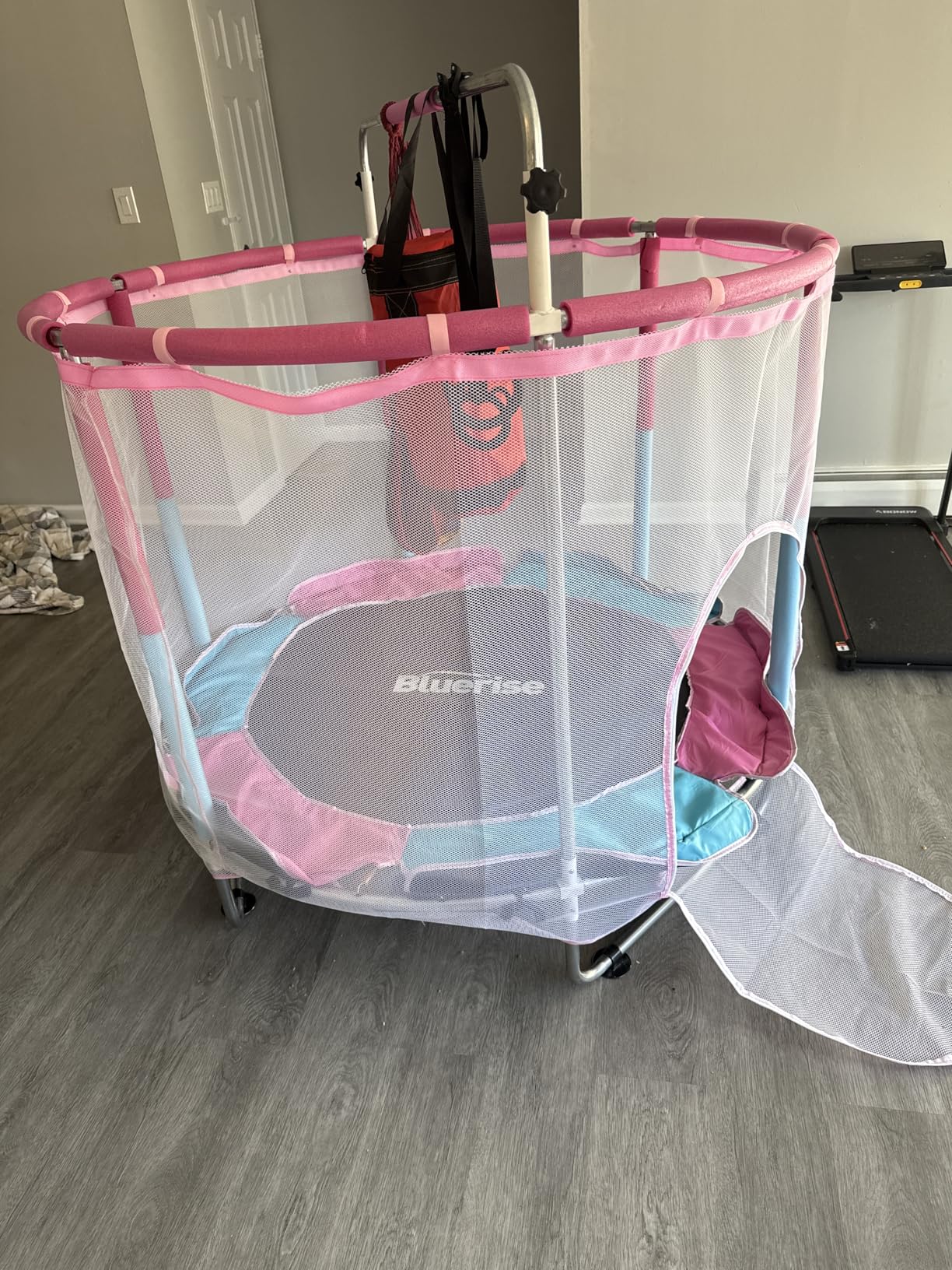 BLUERISE 55IN 6FT Toddler Trampoline for Kids Indoor Outdoor Play for Kids Trampoline Basketball Hoop Attachment with Enclosure Net Easy to Assemble customer photo 2