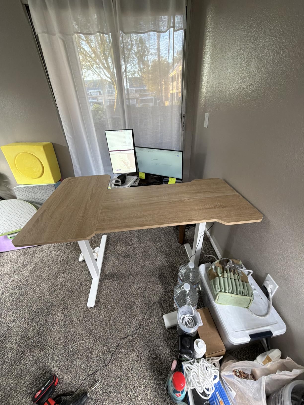 Acrolix L Shaped Electric Standing Desk - 51x31.5 Inch Reversible Corner Sit Stand Desk with Hook & Cup Holder, Electric Height Adjustable Table, for Small Home Office & Bedroom Computer Desk, Oak customer photo 2