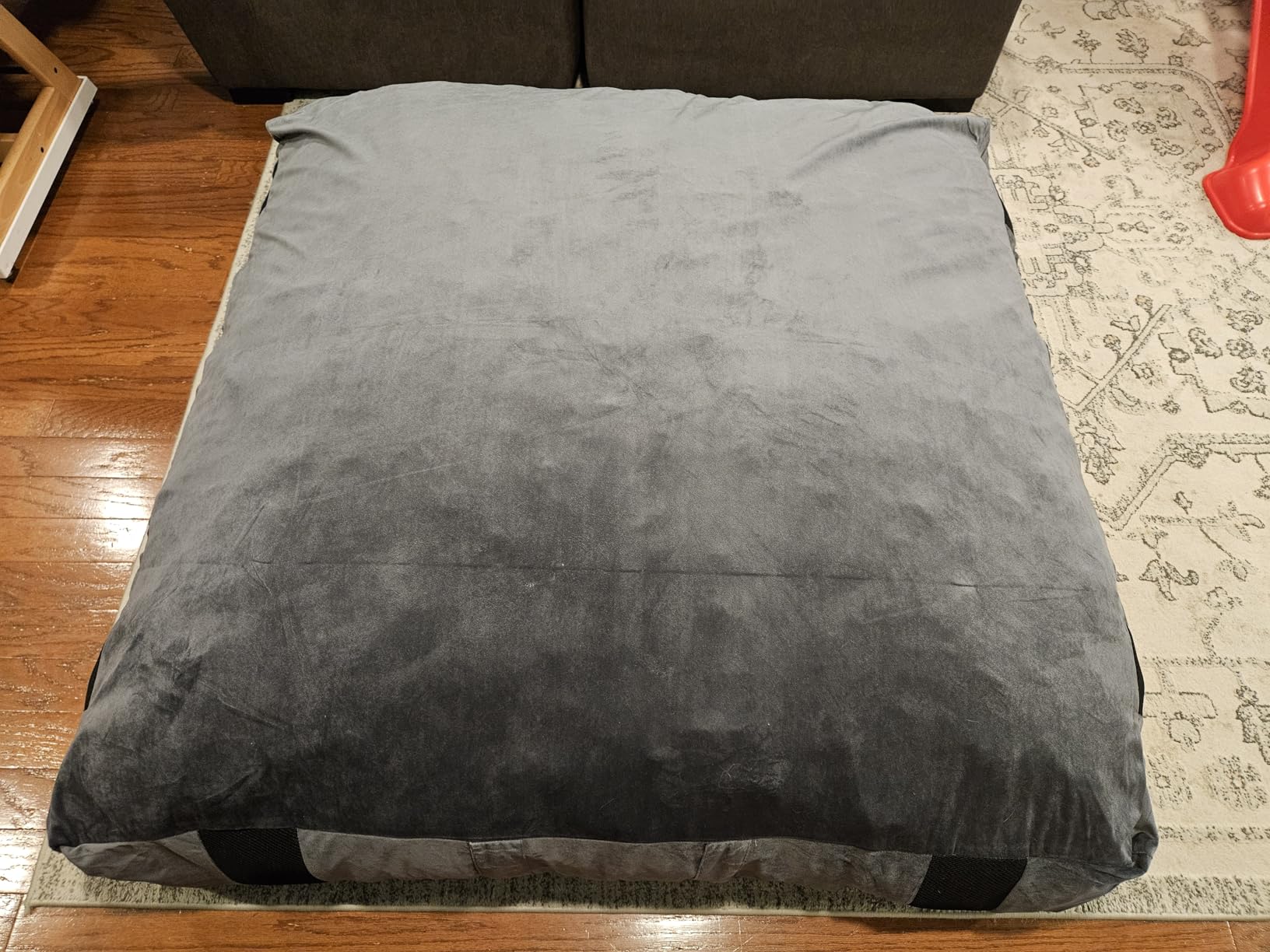 Crash Pad for Kids Sensory Room Equipment, 4 x 4 Ft / 5 x 5 Ft Anti-slip Sensory Crash Mat, Shredded Foam Sensory Crash Pad for Autistic Kids Gift, Soft Washable Cover, Gift for Children and Adults customer photo 1