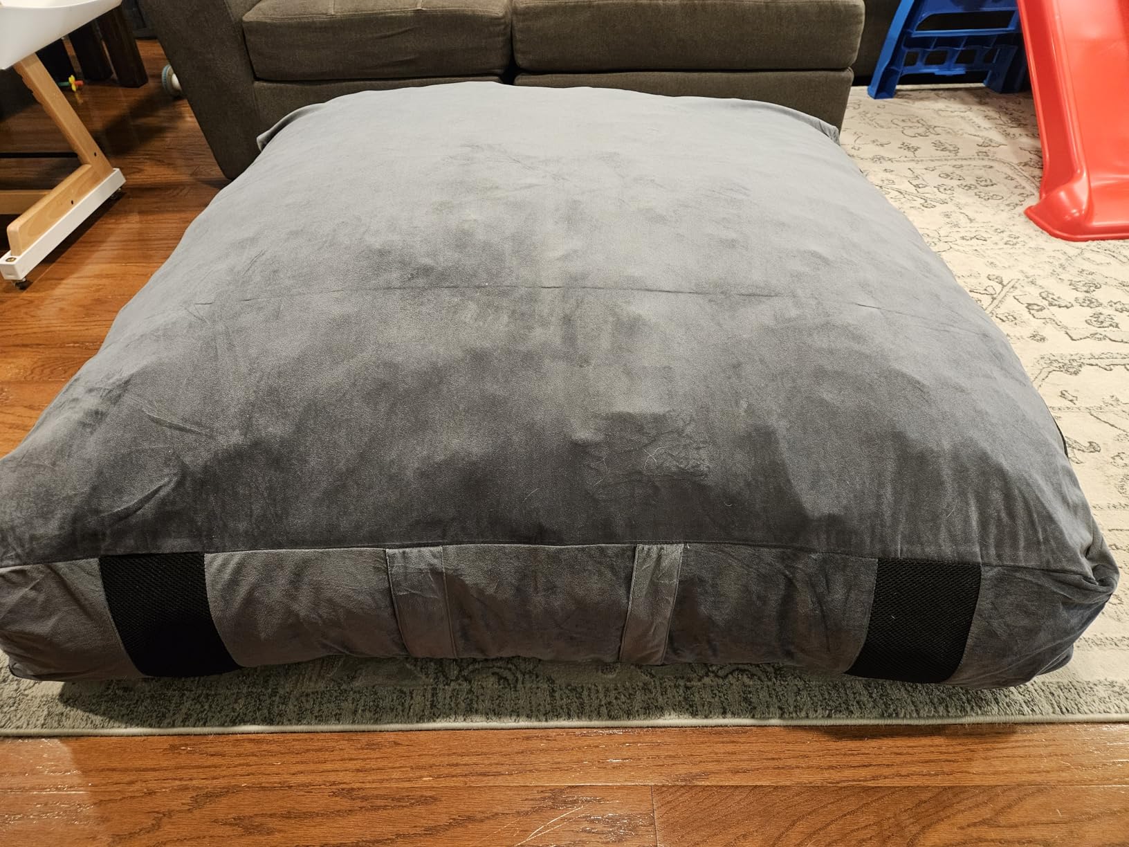 Crash Pad for Kids Sensory Room Equipment, 4 x 4 Ft / 5 x 5 Ft Anti-slip Sensory Crash Mat, Shredded Foam Sensory Crash Pad for Autistic Kids Gift, Soft Washable Cover, Gift for Children and Adults customer photo 2