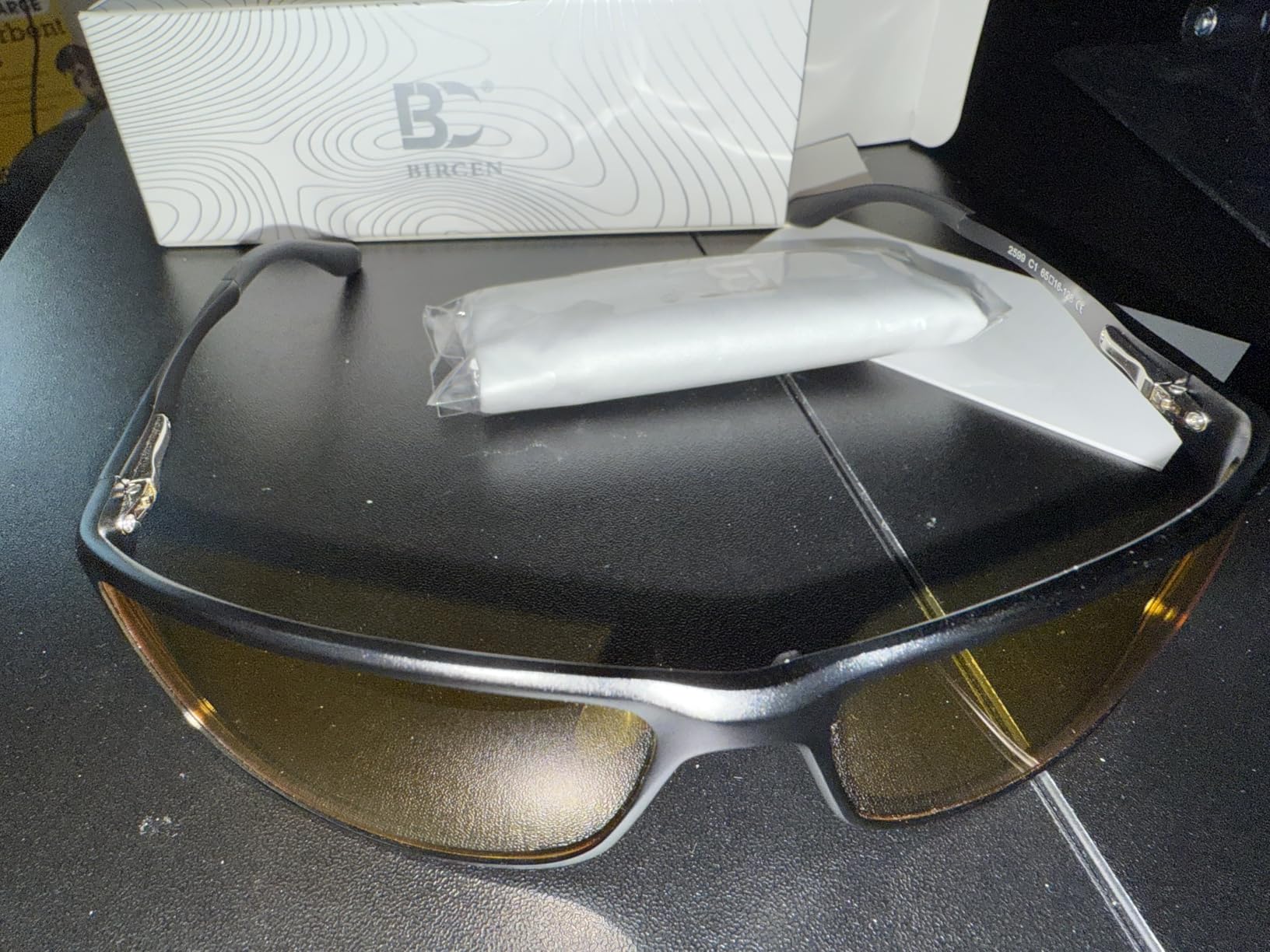 Night Vision Glasses for Driving: Al-Mg Metal Yellow Anti-Glare Night Glasses Reduce Eye Strain for Drivers Rain Snow customer photo 2