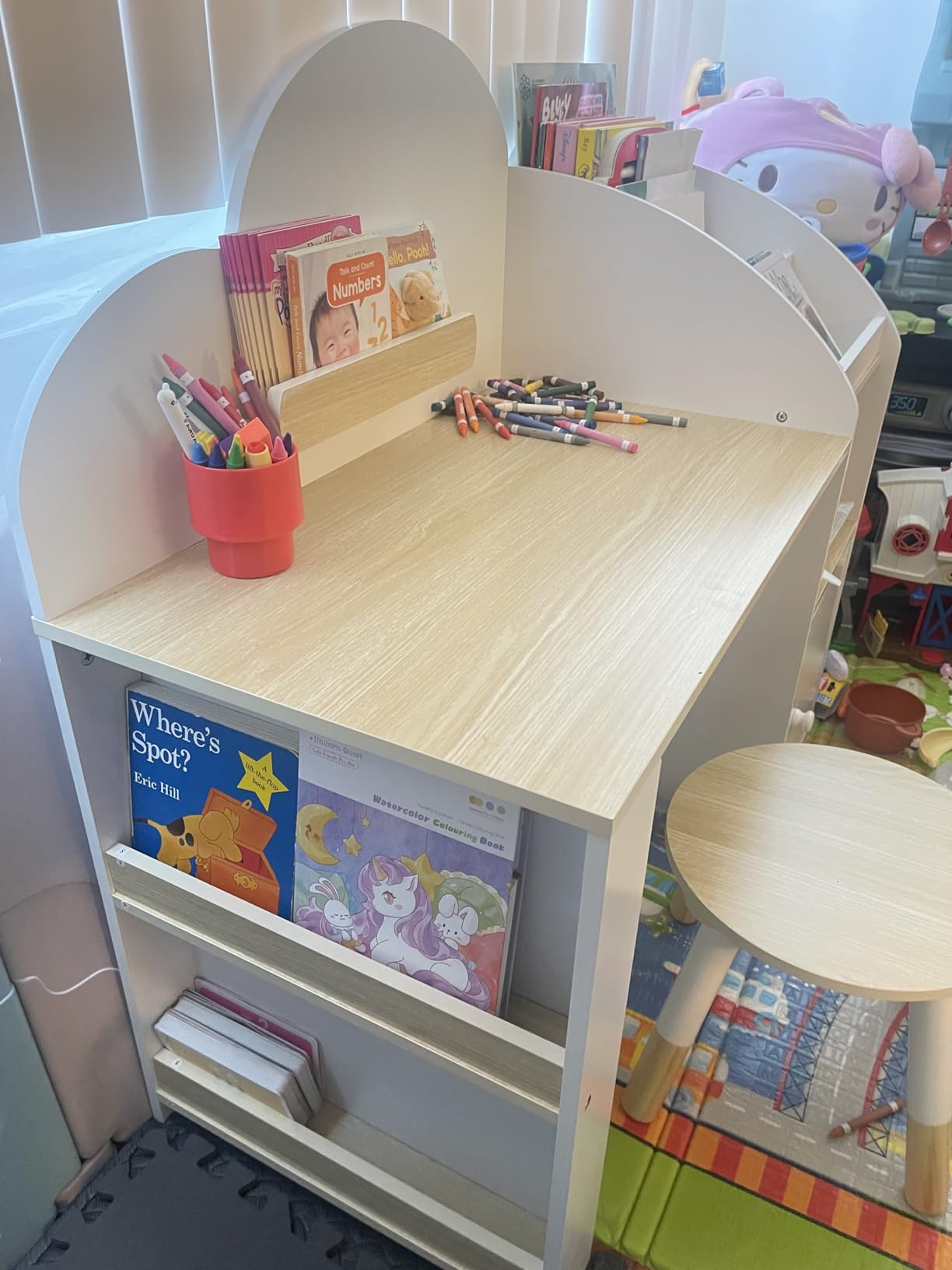 Xilingol Kids Desk with Storage and 2 Stools, Wooden Children Study Desk and Chair Set with 5 Bookshelves & Cabinets, Montessori Cloud-Style Art Desk for 2 Kids, Ages 3-8, Bedroom, Boys, Girls customer photo 2