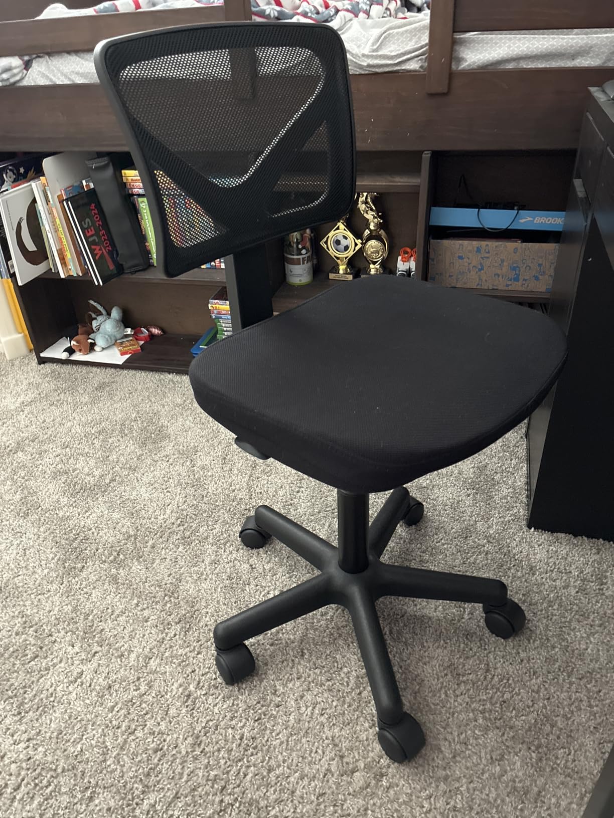 Sweetcrispy Office Chair, Ergonomic Low-Back Mesh Rolling Work Swivel Chairs with Wheels, Armless Comfortable Seat Lumbar Support for Home, Bedroom, Study, Student, Adults, Classic Blue customer photo 1