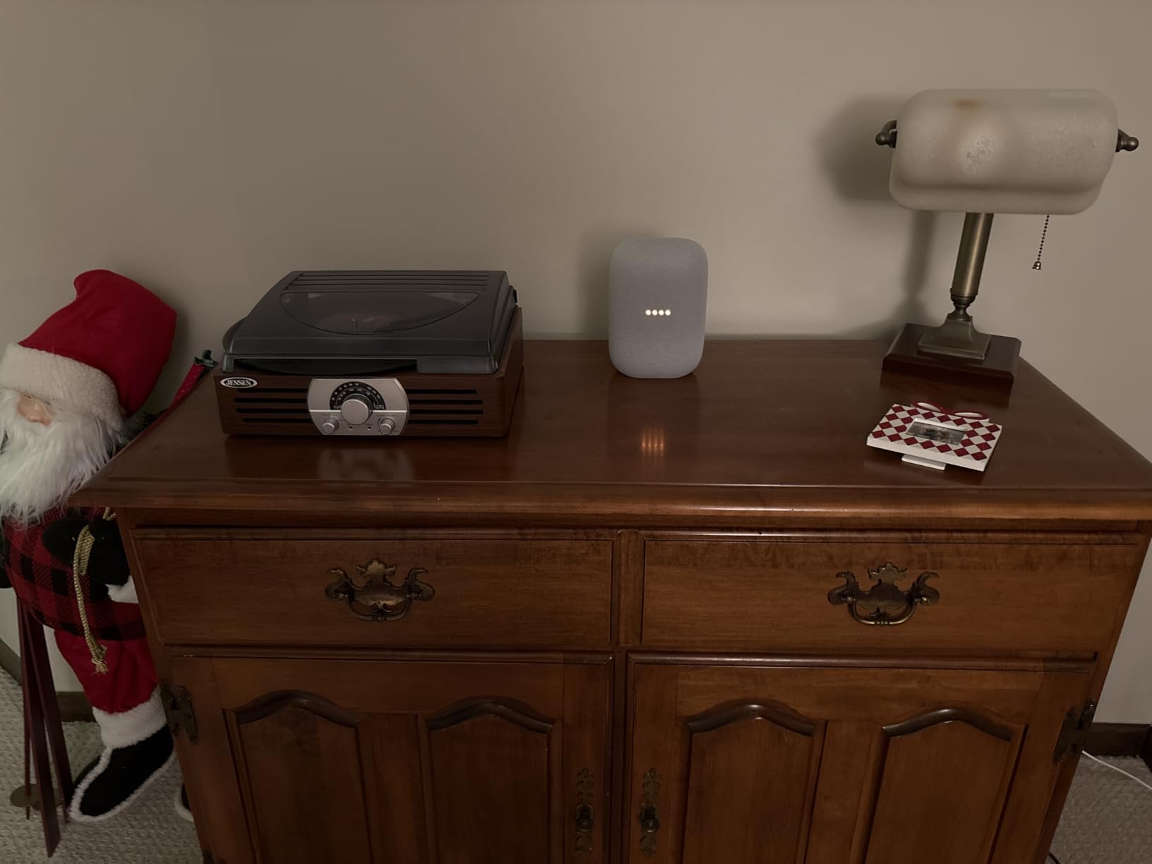 Google Nest Audio Bluetooth Speaker - Wireless Music Streaming, Assistant Built-in, Chalk customer photo 1