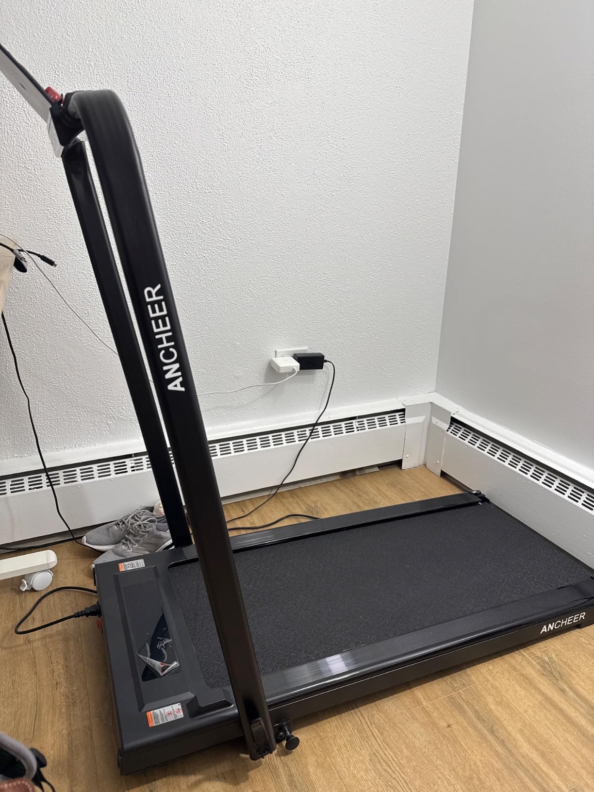 ANCHEER 15% Incline Walking Pad with Desk, 3.5HP Desk Treadmill Workstation, 400LBS Capacity Folding Treadmill with Laptop Stand & Hand bar, Upgrade Treadmill with Desk for Home/Office/Gym customer photo 1