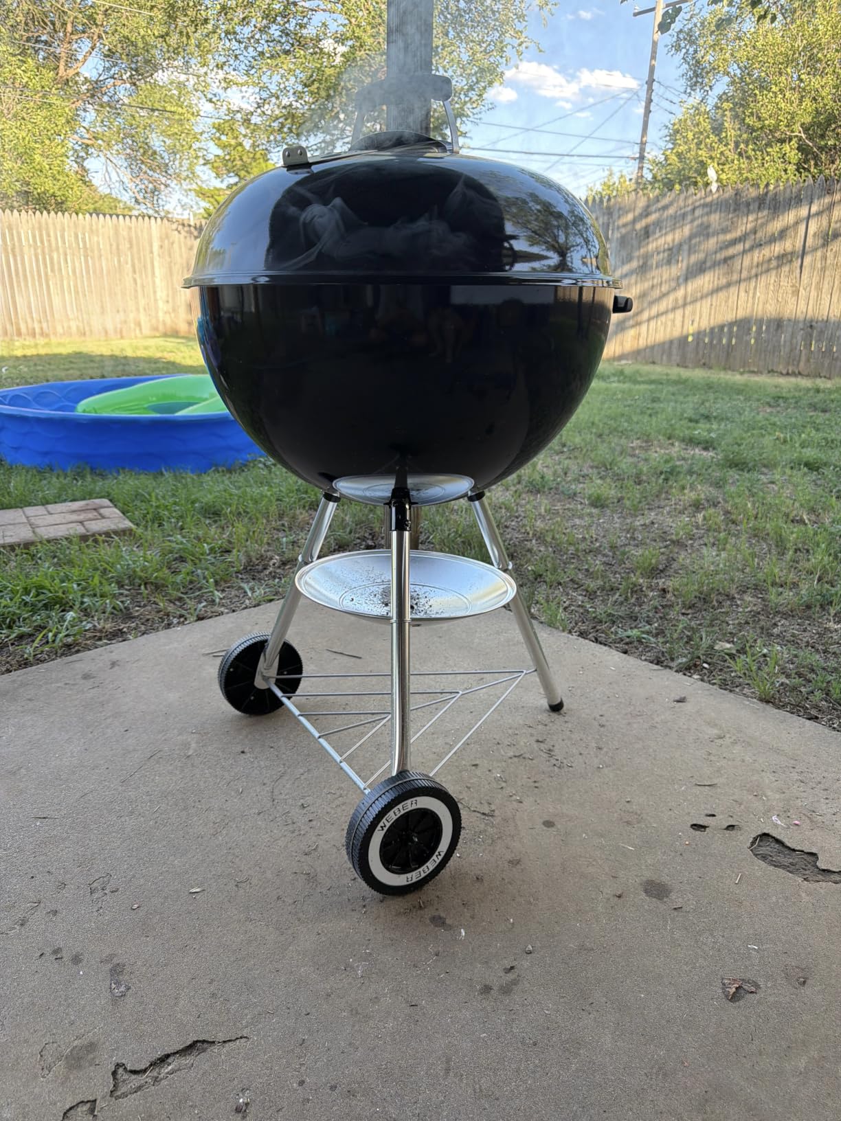Weber Original Kettle Charcoal Grill, 22-Inch, Black - Classic Outdoor BBQ Grill with One-Touch Cleaning System & Precise Temperature Control Dampers customer photo 1
