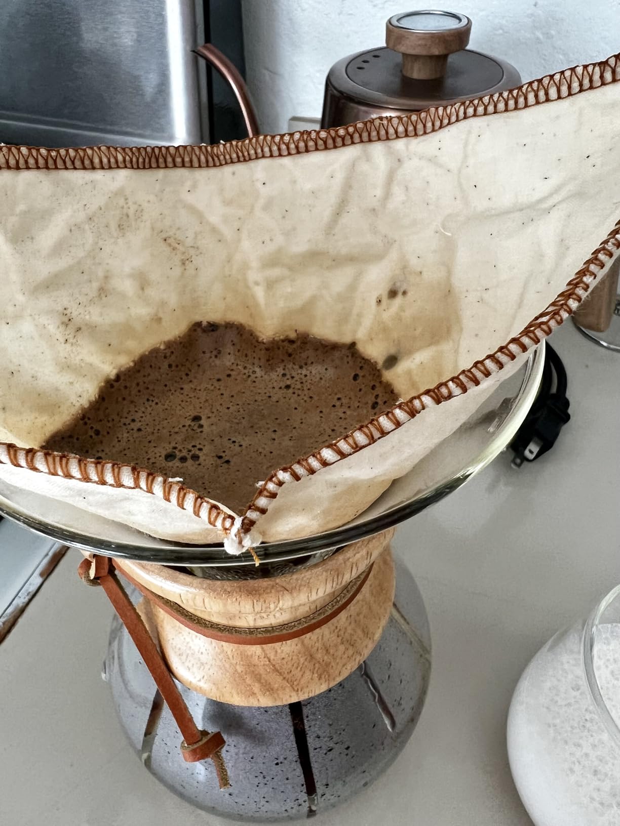 Chemex Pour-Over Glass Coffeemaker - Classic Series - 6-Cup customer photo 1