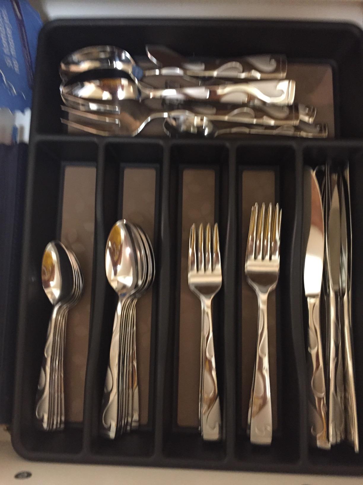Oneida Tuscany 45-Piece 18/0 Silverware Set for 8, Flatware | satin finish, dishwasher safe | includes serving spoons and utensil set | cutlery set, wedding silverware customer photo 1