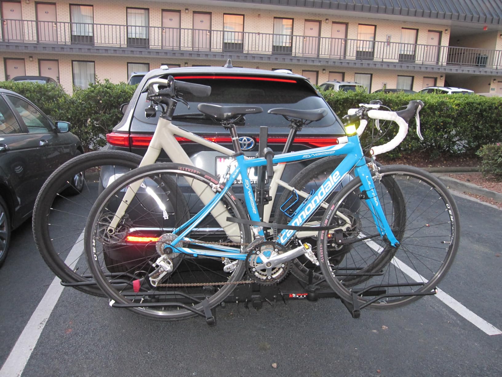 Hollywood Racks, Trail Rider, Hitch Mount Rack, 1-1/4'' and 2'', Bikes: 2 customer photo 1