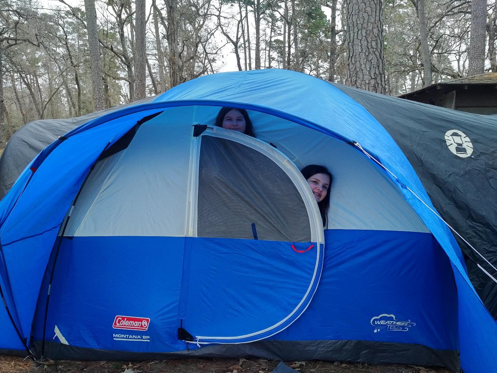 Coleman Montana Camping Tent, 6/8 Person Family Tent with Included Rainfly, Carry Bag, and Spacious Interior, Fits Multiple Queen Airbeds and Sets Up in 15 Minutes customer photo 2