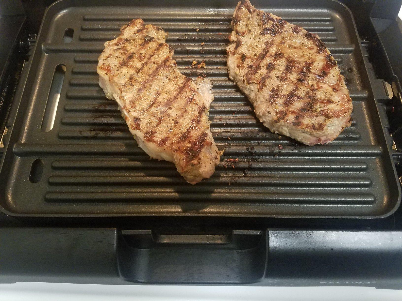 Secura Smokeless Indoor Grill 1800-Watt Electric Griddle with Reversible 2 in 1 Grill and Griddle Plates, Glass Lid, Extra Large Drip Tray (Dishwasher Safe) customer photo 2