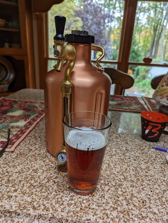 GrowlerWerks uKeg Carbonated Growler-Great Gift for Beer Lovers, 64 oz, Copper customer photo 1
