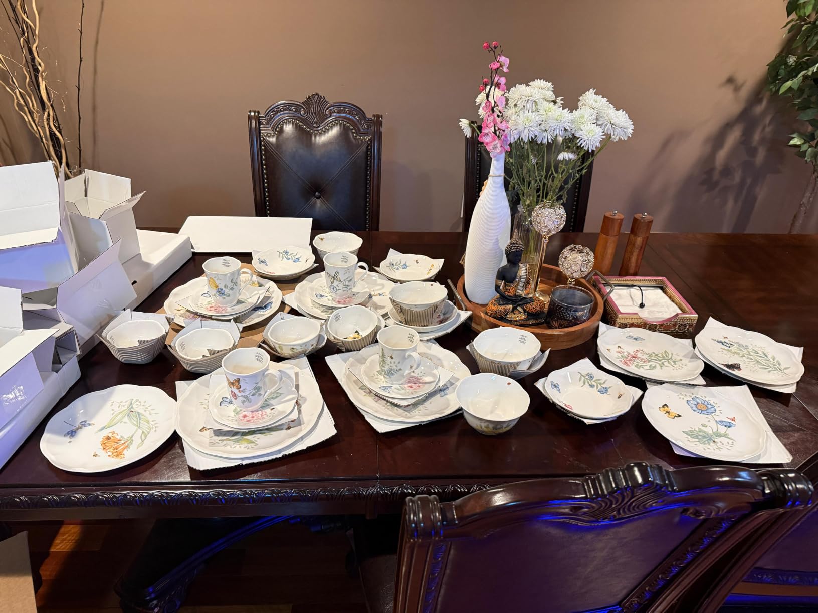 Lenox Butterfly Meadow Porcelain 28-Piece Dinnerware Set for 4 | ceramic, dishwasher safe, microwave safe | plates and bowls sets for kitchen and dining | 11 inch plate customer photo 1