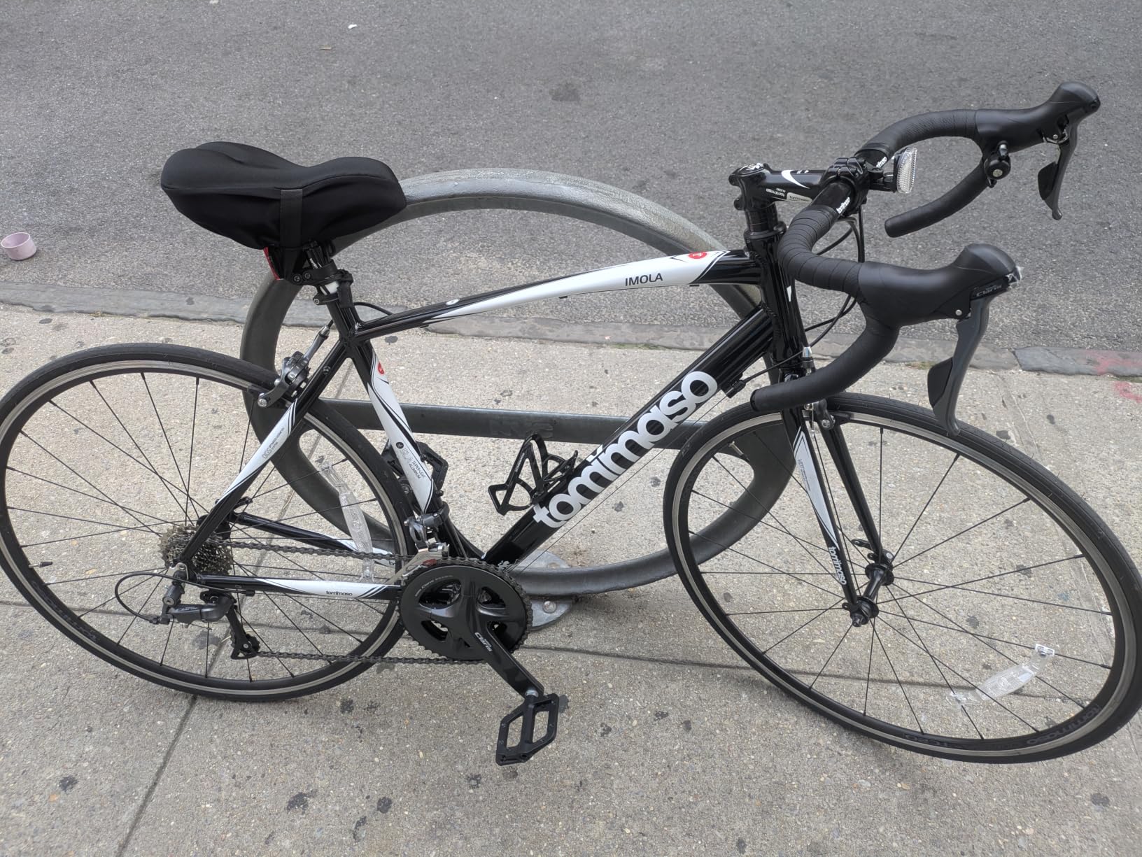 Tommaso Imola - Sport Bike Performance Aluminum Road Bike, Shimano Claris 24 Speeds Road Bicycle customer photo 2