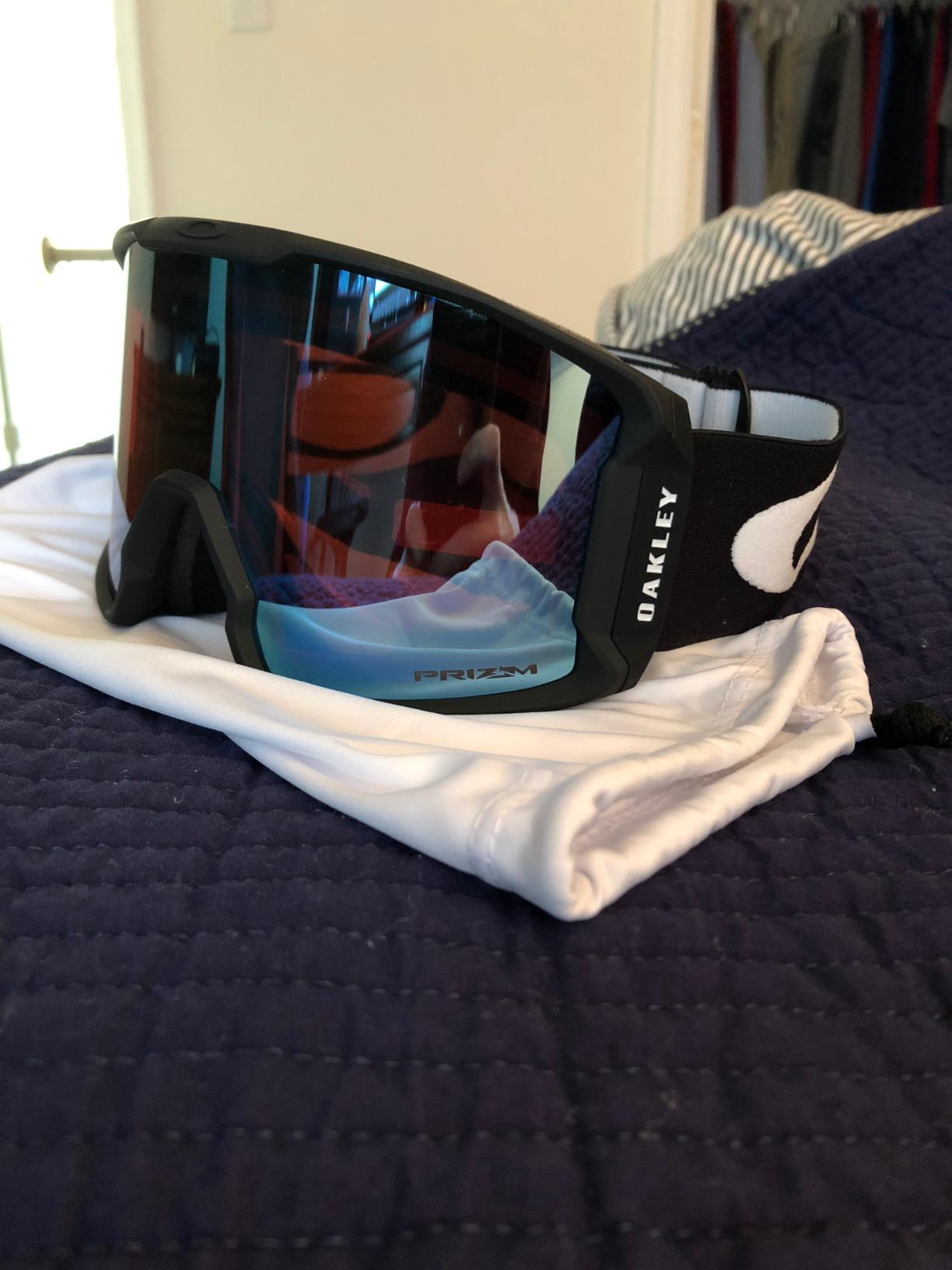 Oakley Line Miner XL Matte Black Prizm Sapphire Iridium, Large customer photo 1