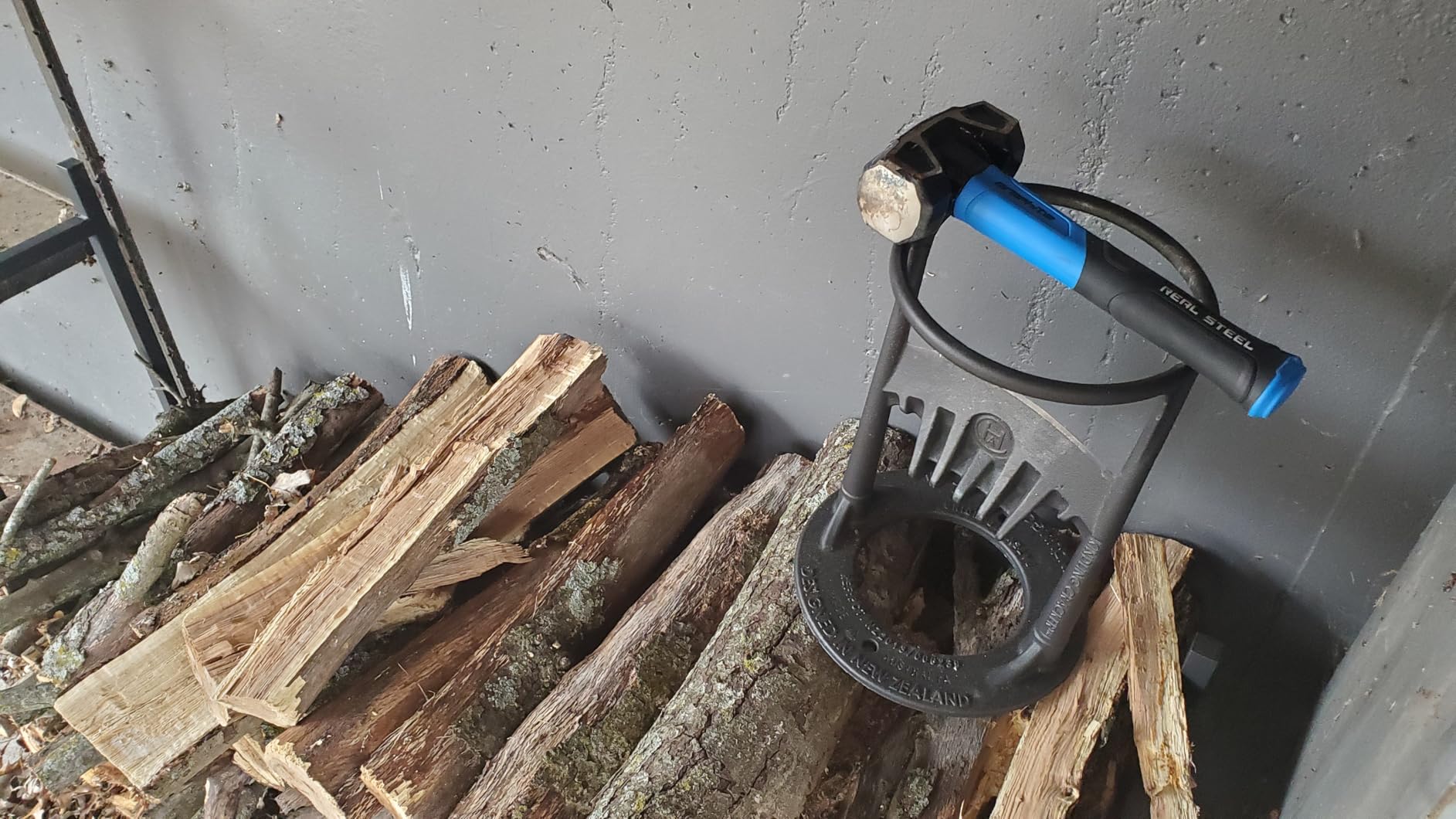 Kindling Cracker Firewood Kindling Splitter - Original Cast Iron Wood Splitting Wedge customer photo 1