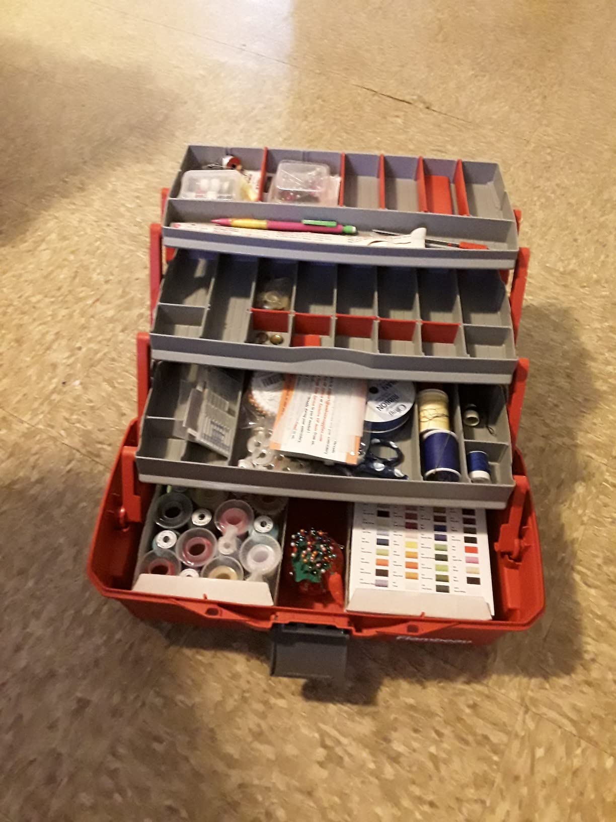 Flambeau Outdoors 6383TB 3-Tray Tackle Box - Classic Fishing Lure Storage Organizer, Large Portable Tackle Box, 32 Tray Compartments, Red/Gray customer photo 2