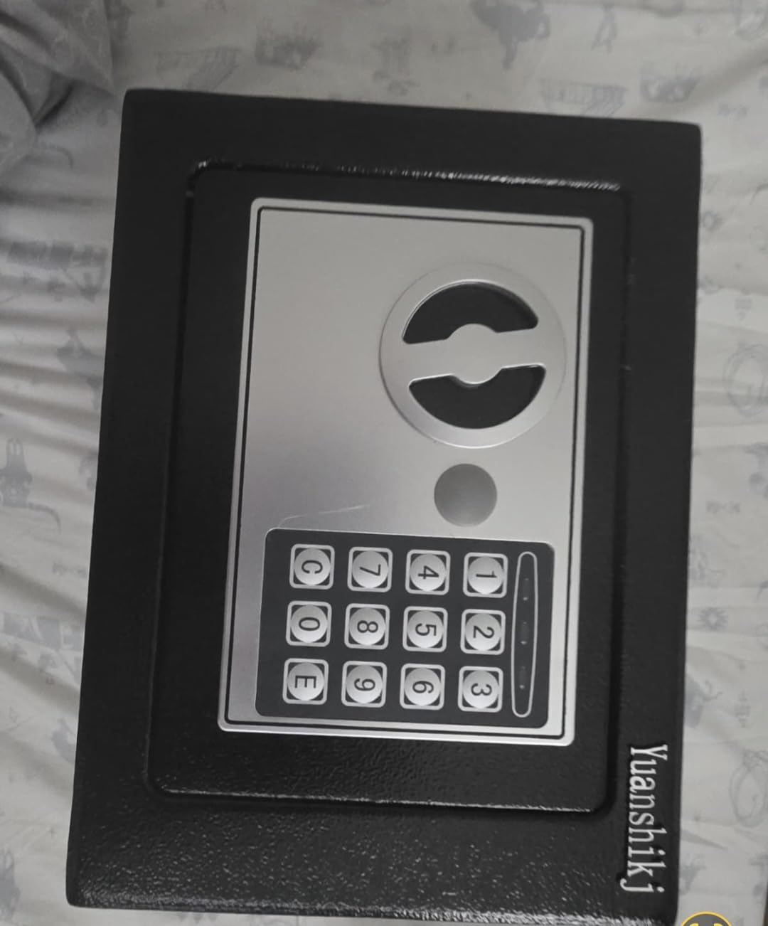 Yuanshikj Safe Box with Electronic Keypad, Small Hidden Steel Security Lock Box with Key, 0.23 Cubic Feet, 9.05