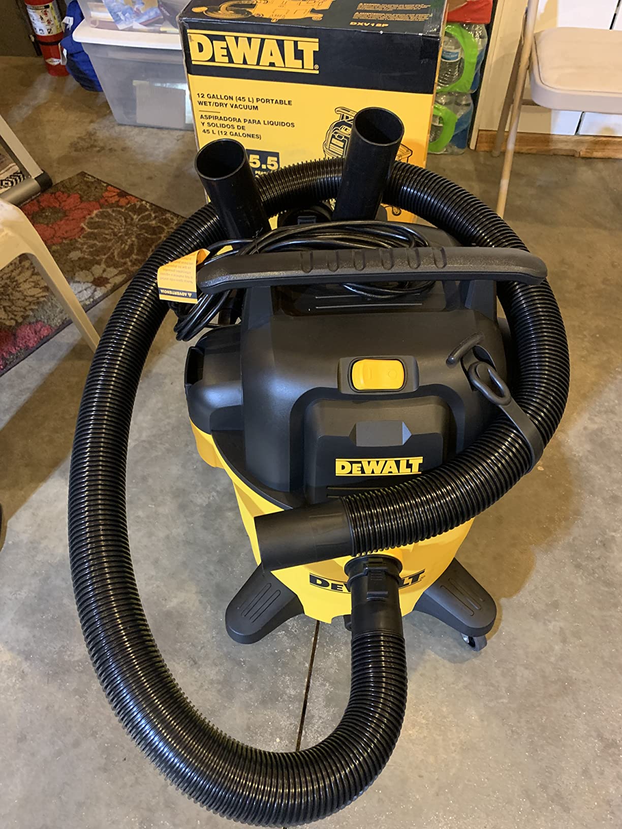 DEWALT 12 Gallon Poly Wet/Dry Vac, 5.5 HP Shop Vacuum Wet Vacuum Cleaner for Workshop, Jobsite, Commericial Area, Large Pick-Up Capacity, Yellow, DXV12P customer photo 1