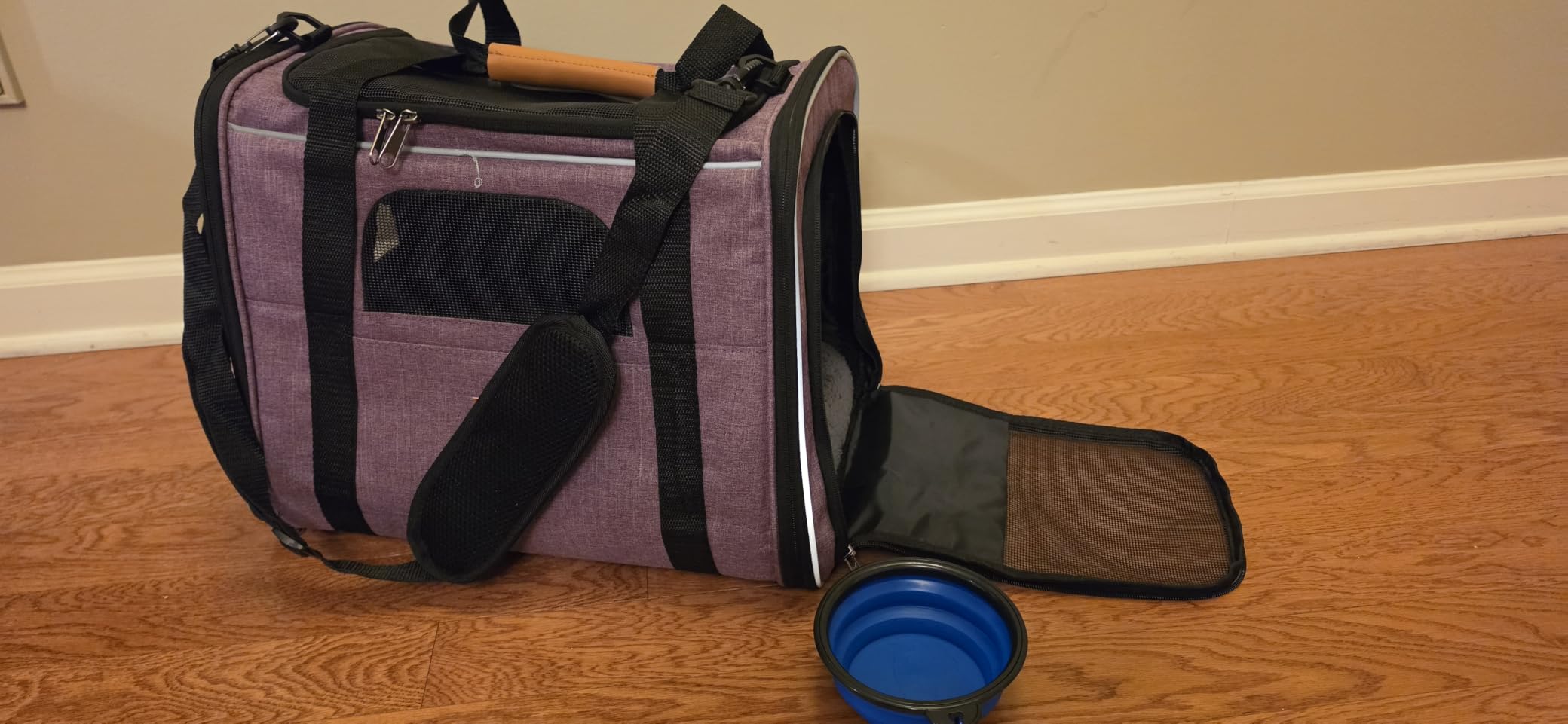 Morpilot Cat Carrier Soft for Large Medium Cats and Puppy up to 20lbs | with Dual-Sided Cushion, Secure Buckle and Foldable Bowl, Dog Carriers for Small Dogs - Pet Carrier (Dark Gray) customer photo 2