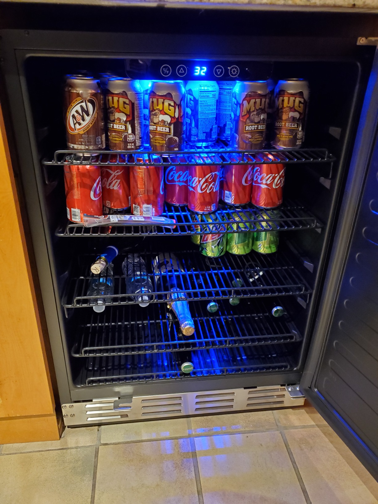 Kalamera 24 inch Stainless Steel Beverage Refrigerator, Outdoor Mini Fridge | Under Counter Beverage Cooler for 154 Cans with 32-41℉ Temperature Range - Soda, Beer Refrigerator with Soild Stainless Door customer photo 2