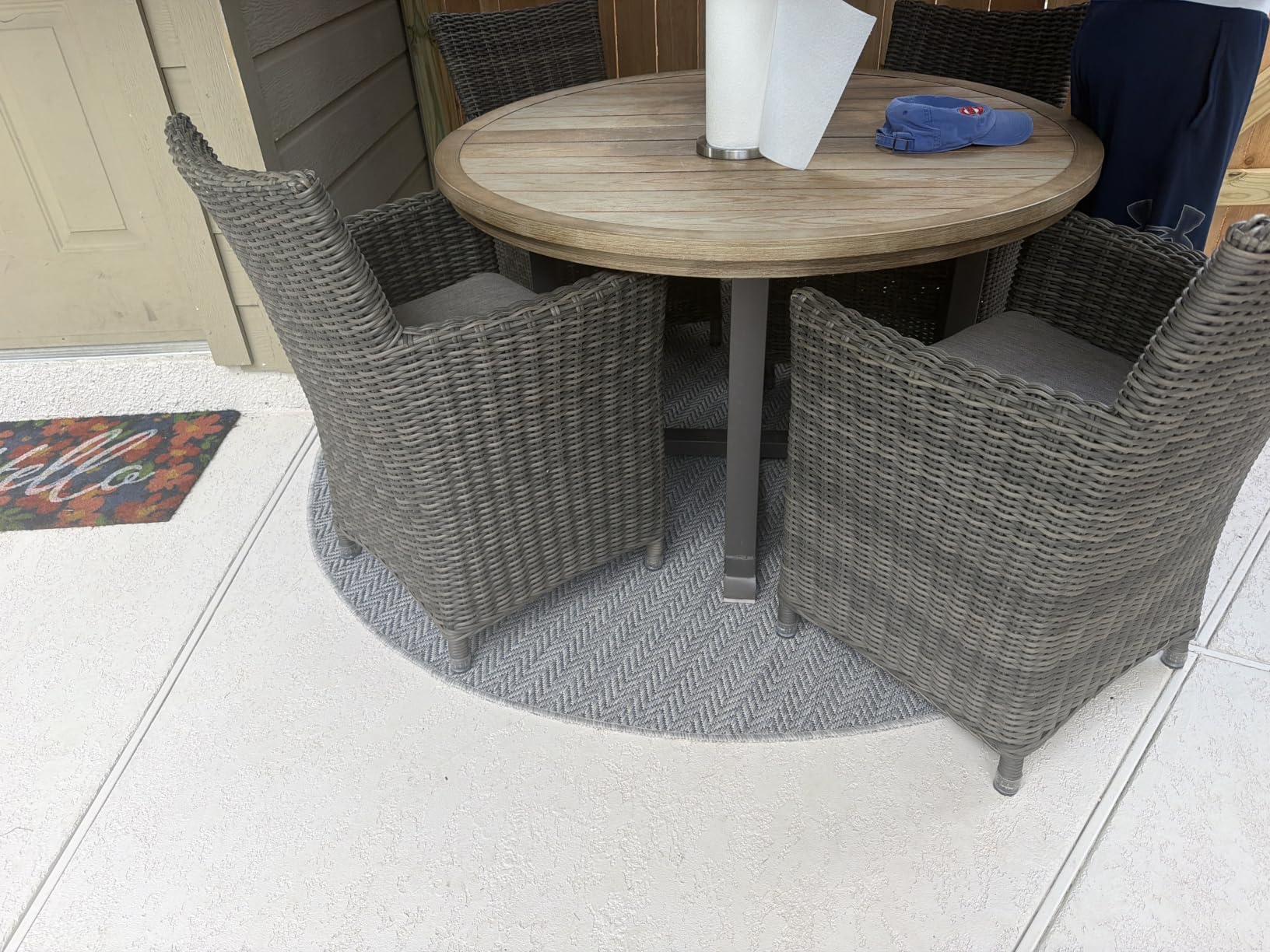 SAFAVIEH Outdoor Area Rug 8x10 - Courtyard Collection - Large, Coastal Design, Grey & Navy, Durable & Easy Cleaning, Ideal for Patio, Entryway, Mudroom, Backyard (CY8022-36812) customer photo 1