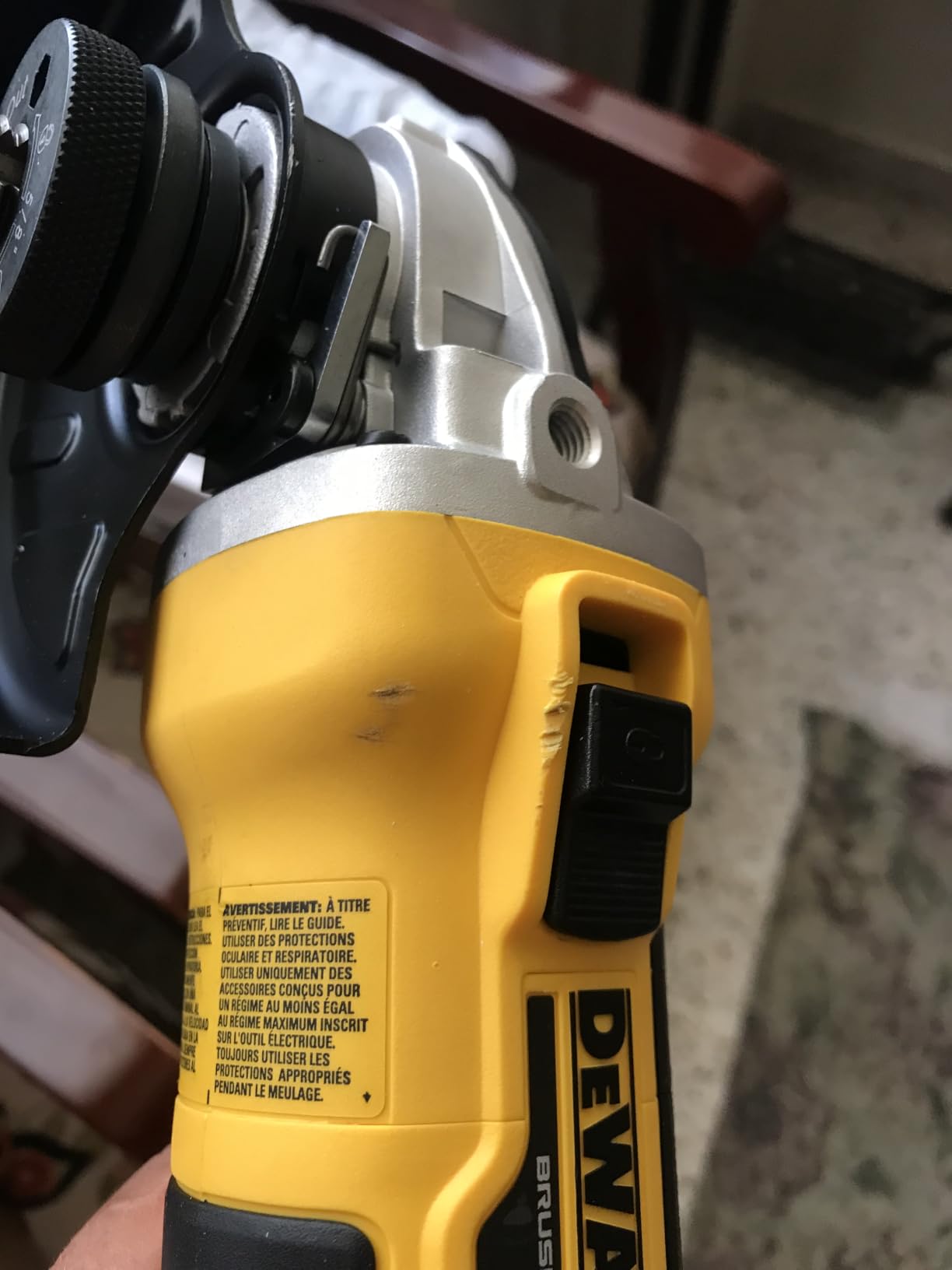 DEWALT 20V MAX* XR Angle Grinder with Kickback Brake, Slide Switch, 4-1/2-Inch, Tool Only (DCG405B) customer photo 1
