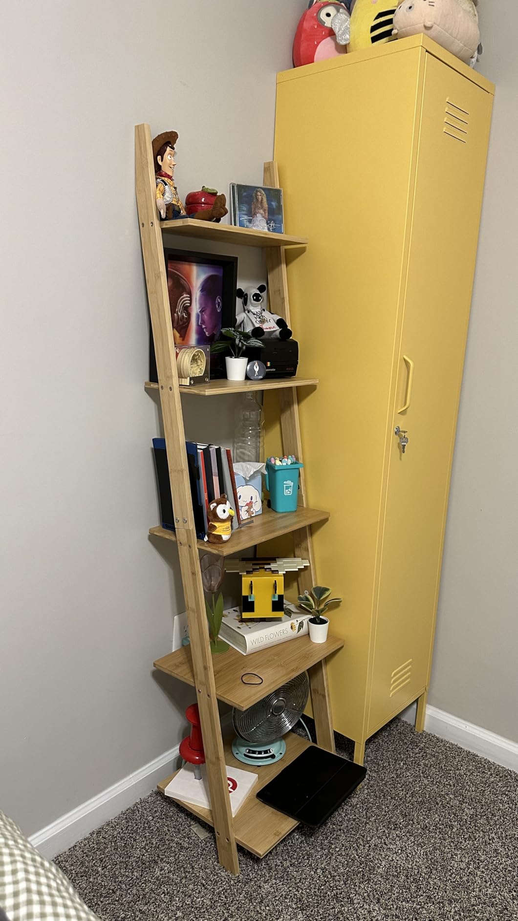 Tangkula Bamboo 5-Tier Ladder Shelf Bookshelf, Wall-Leaning Bookshelf, Plant Flower Stand, Storage Display Shelves for Living Room Bathroom Office, Multifunctional Ladder Bookcase (Natural) customer photo 1
