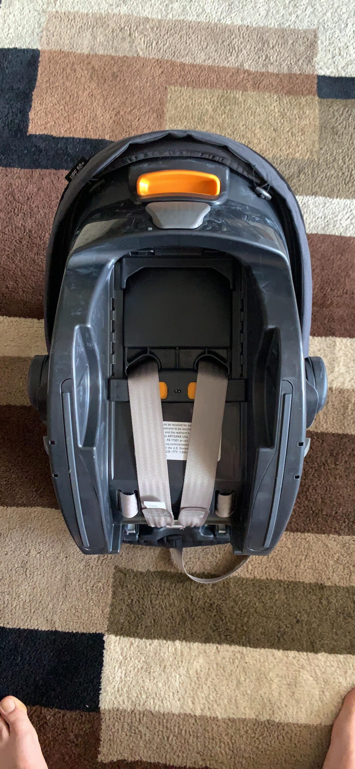 Chicco KeyFit 35 Infant Car Seat and Base, Rear-Facing Seat for Infants 4-35 lbs., Includes Infant Head and Body Support, Compatible with Chicco Strollers, Baby Travel Gear | Onyx/Black customer photo 2