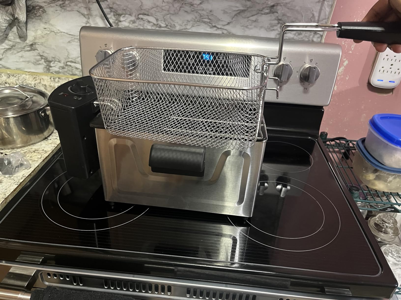 Hamilton Beach Professional Style Electric Deep Fryer With Basket | 3 Liter / 12 Cup Oil Capacity | 1500 Watts | Lid | Easy Detach Magnetic Cord | Stainless Steel | 35032 customer photo 1