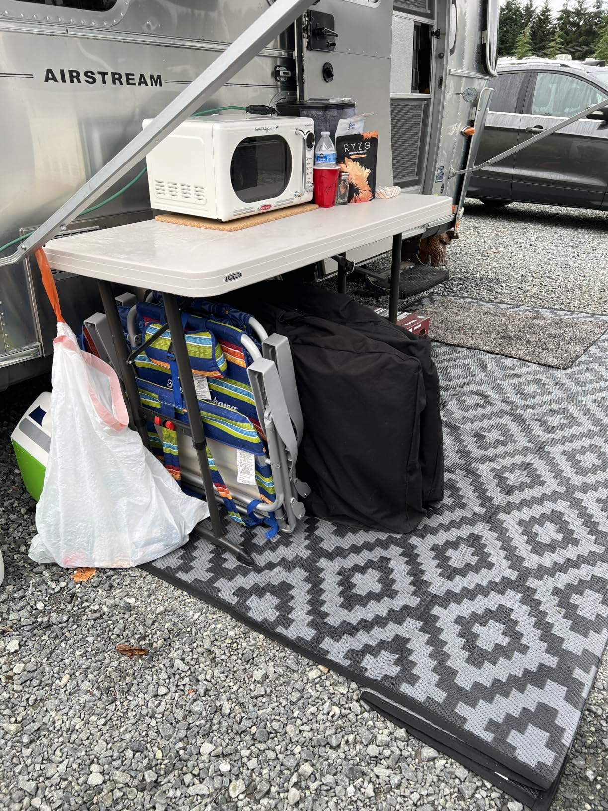 Waterproof Outdoor Rug 5x8 ft, Plastic Reversible Rug, Modern Area Rug, Large Floor Mat for Outdoors, RV, Patio, Backyard, Deck, Picnic, Beach, Camping, Black & Beige customer photo 2