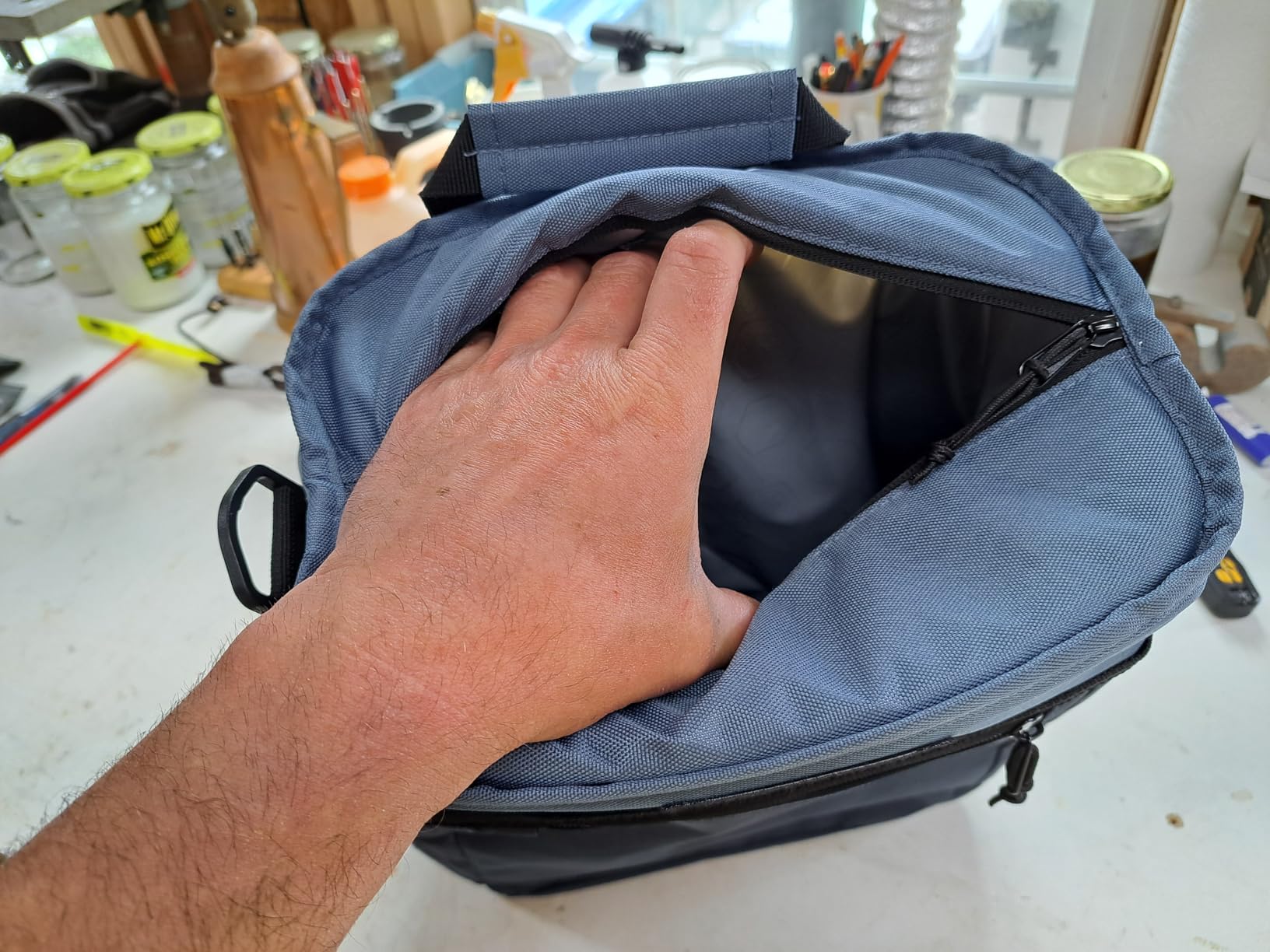 Coleman TranslatR 16-Can Leakproof Soft Cooler Backpack, Superior Ice Retention Keeps Contents Cold up to 12 Hrs, Made of Recycled Material, Great for Camping, Tailgating, Sports, Lunches & More customer photo 1