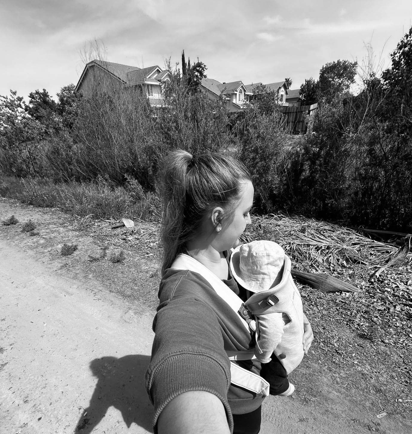 BabyBjorn Baby Carrier Mini, Light Beige, 3D Jersey | Infant Carrier (7-24 lbs) customer photo 1
