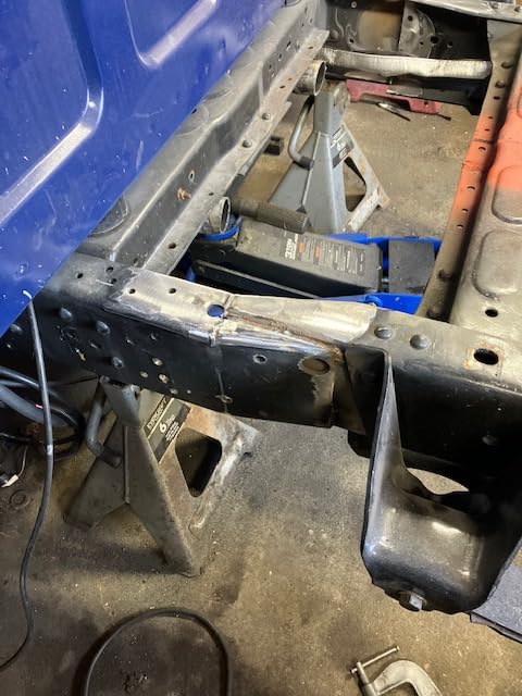 Lincoln Electric 90i MIG and Flux Core Wire Feed Weld-PAK Welder, 120V Welding Machine, Portable w/Shoulder Strap, Protective Metal Case, K5256-1 customer photo 2