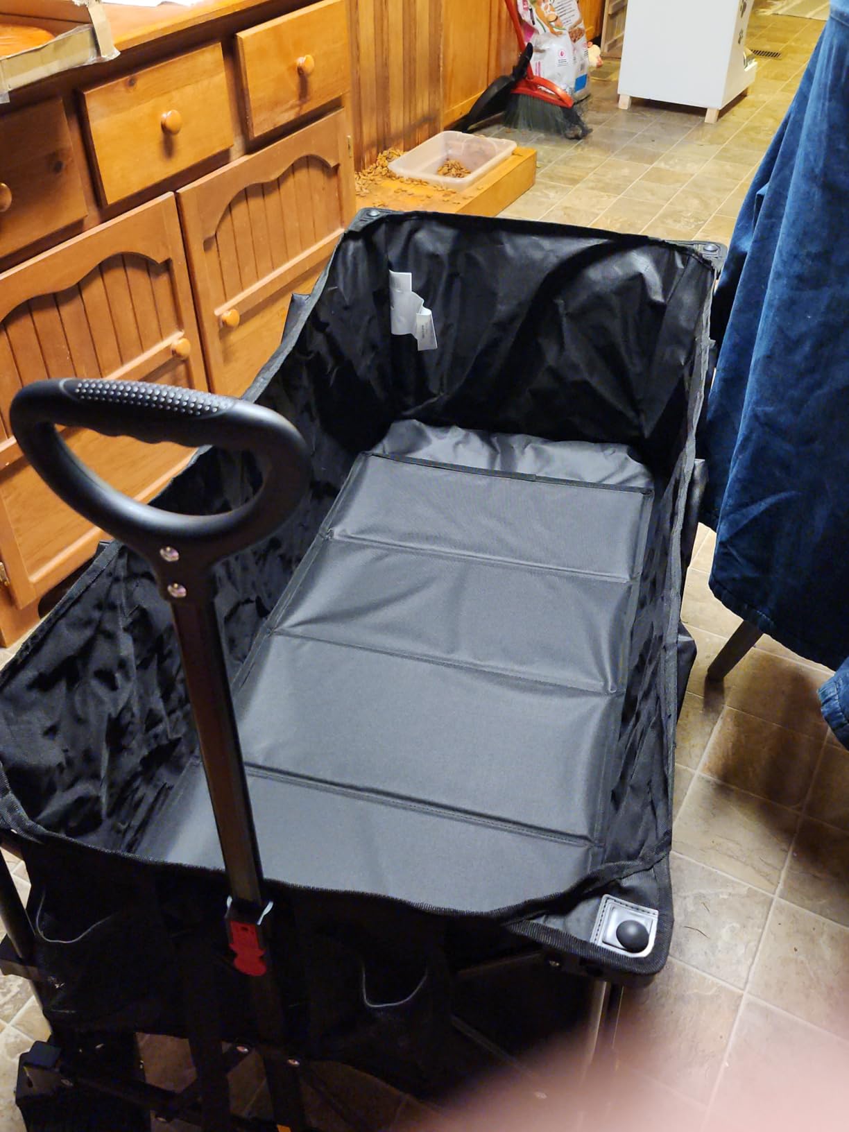 Sekey 48'L Collapsible Foldable Extended Wagon with 660lbs Weight Capacity, Heavy Duty 300L Folding Utility Garden Cart with Big All-Terrain Beach Wheels & Drink Holders. Black customer photo 2