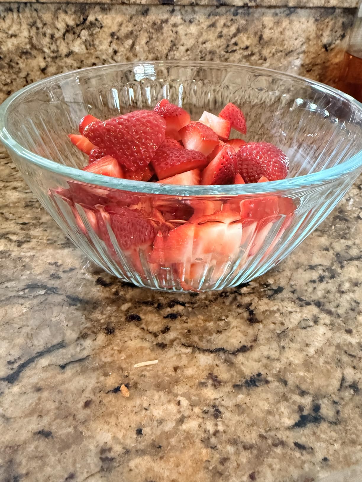 Pyrex Sculpted (3-Pack) Glass Mixing Bowls Set With Plastic Lids customer photo 1