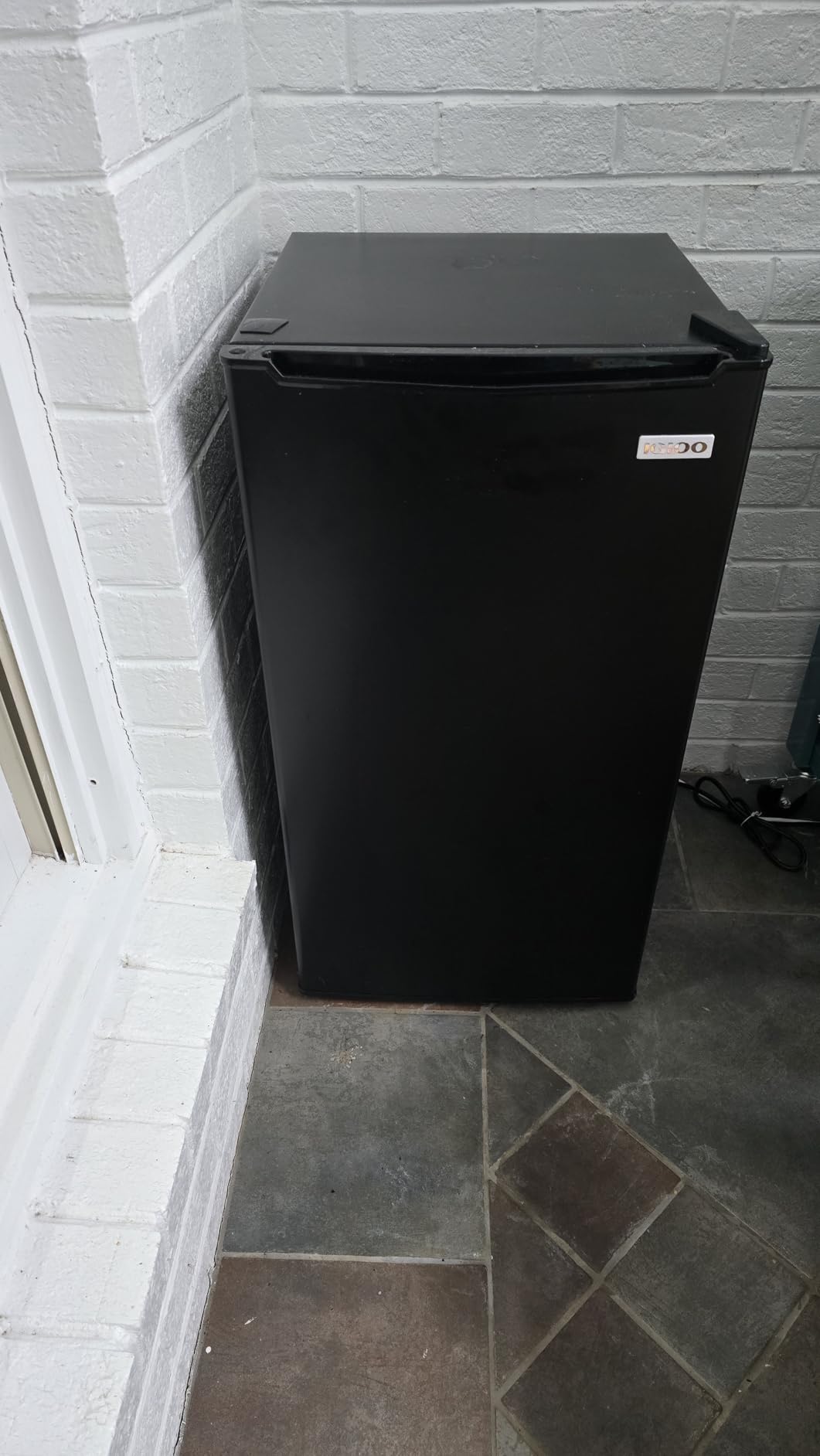 Igloo 3.2 Cu.Ft. Mini Fridge with Freezer - Single Door Compact Refrigerator with Glass Shelves for Homes, Dorms & Offices- Keep Snacks, Drinks & Frozen Foods Cool with Temperature Control Mini Fridge customer photo 2