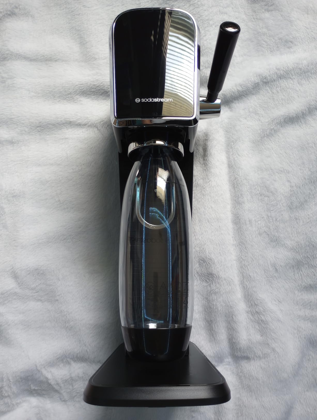 SodaStream Art Sparkling Water Maker Bundle in Black, with 3-Pack CO2 and Carbonating Bottle customer photo 1