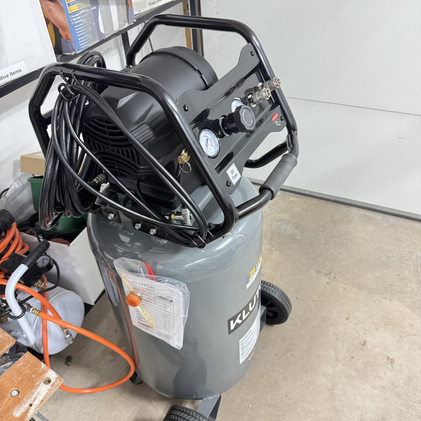 Klutch 20-Gallon Air Compressor, 2 HP, 120 Volts, 175 PSI customer photo 1