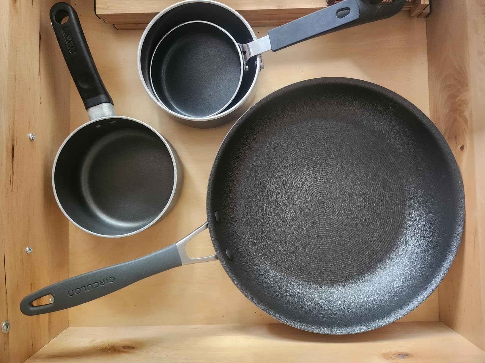 Circulon A1 Series with ScratchDefense Nonstick Induction Frying Pan Set, 6-Piece Cooking Pans Set, Graphite customer photo 2