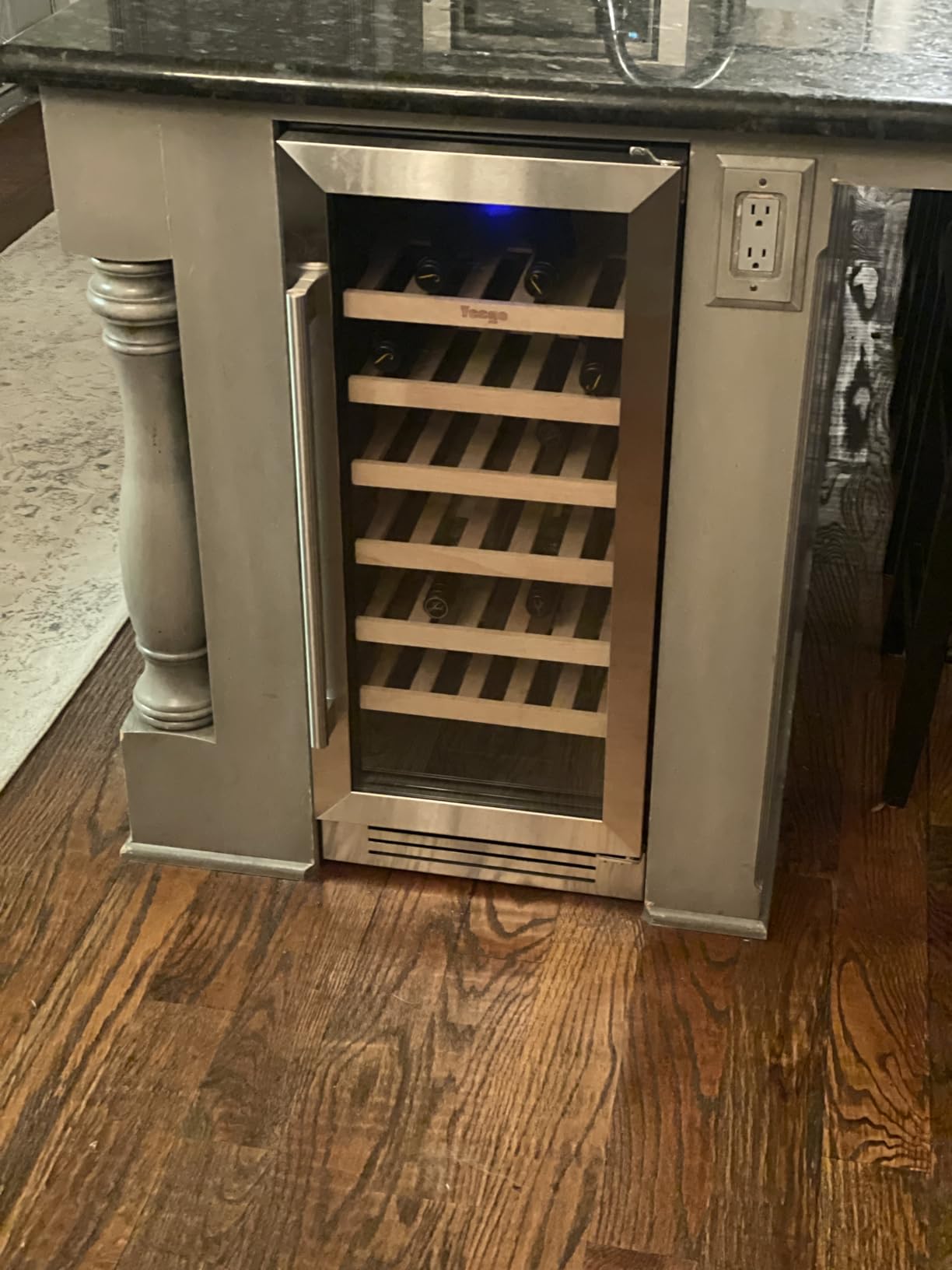 Yeego Wine Fridge Cooler - 24 Inch Dual Zone Wine Fridge Hold 52 Bottles, 40-65°F Wine Refrigerator Glass Door, Built in, Freestanding Under Counter Fridge for Beer Soda Drink Home Bar Office customer photo 1