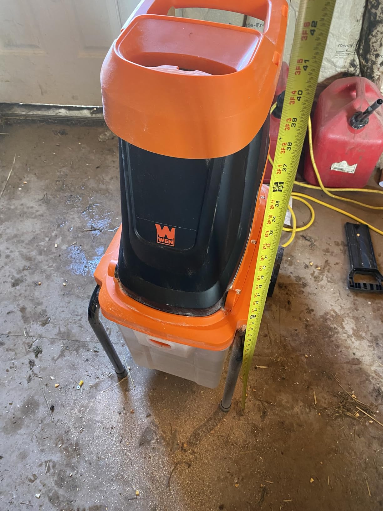 WEN 41130 Electric Wood Chipper and Shredder, 15-Amp, Black customer photo 2