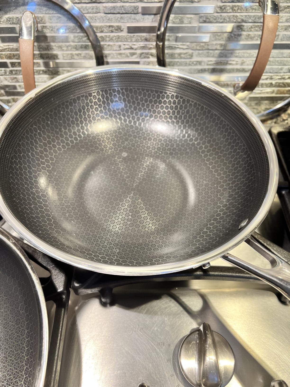 HexClad 12 Quart Hybrid Nonstick Stock Pot with Lid, Induction Ready | Stay-Cool Handles, Dishwasher and Oven Safe up to 900°F, Compatible with All Cooktops customer photo 2