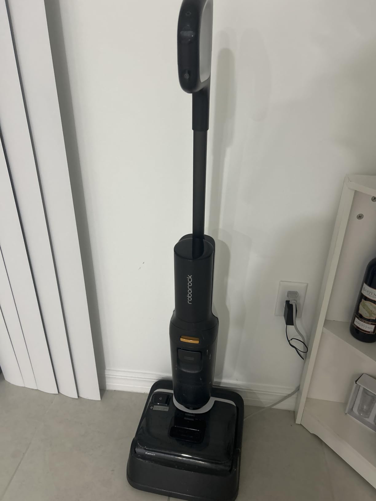 roborock F25 BX Wet Dry Vacuum Cleaner, Cordless Vacuum Mop with 20000Pa | Dirt Detect Sensor, 194°F Hot Air 5min Fast Drying & Self Cleaning, Zero-Tangle Wet Mop Cleaner for Hard Floor, 180° Lie Flat customer photo 2