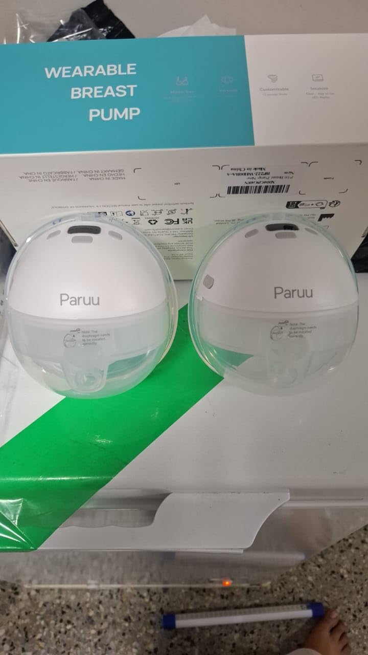 Paruu Hands Free Breast Pump P16, Wearable Breast Pump Electric Portable with 4 Modes & 12 Levels, Max 309mmHg Strong Suction customer photo 1