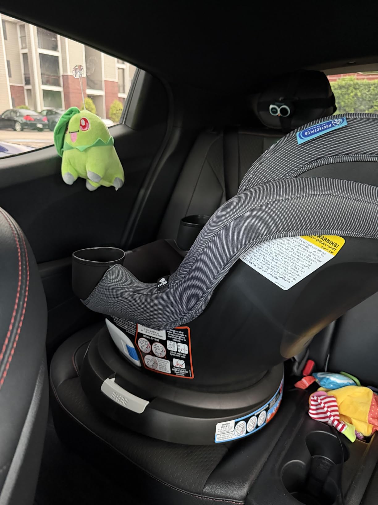 Graco EasyTurn 360 2-in-1 Rotating Convertible Car Seat, Cyran customer photo 1