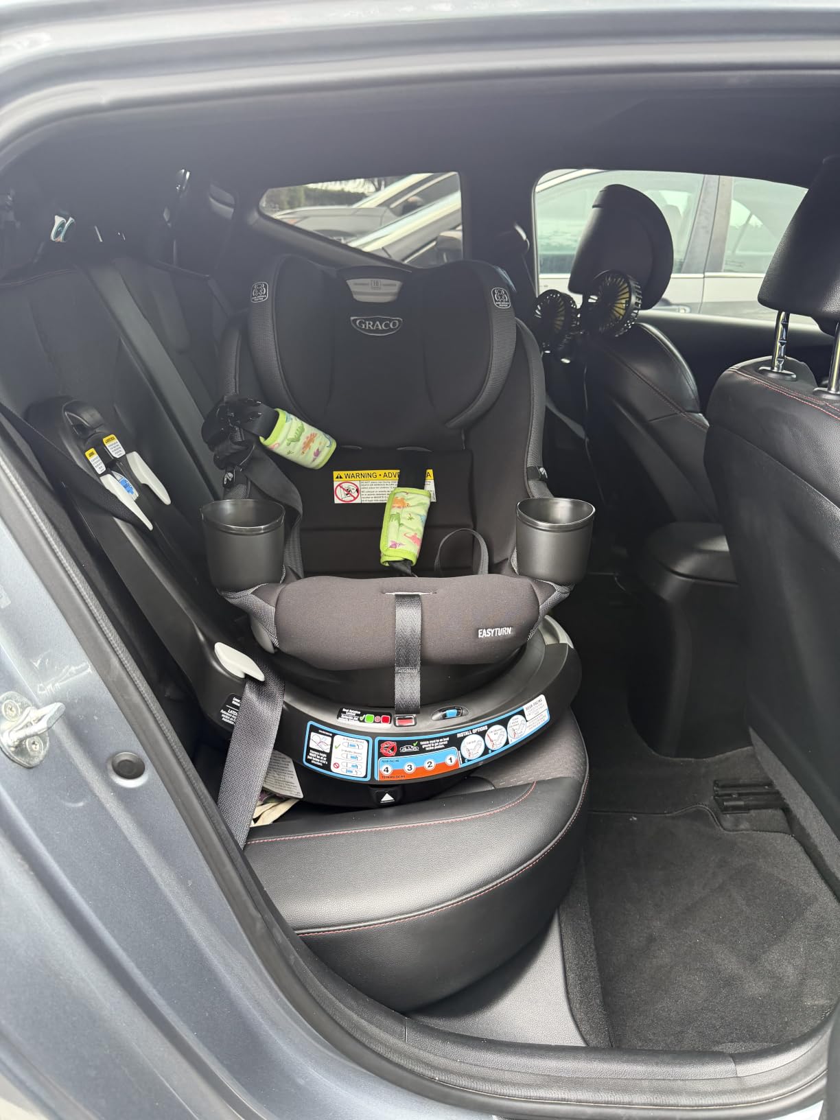 Graco EasyTurn 360 2-in-1 Rotating Convertible Car Seat, Cyran customer photo 2